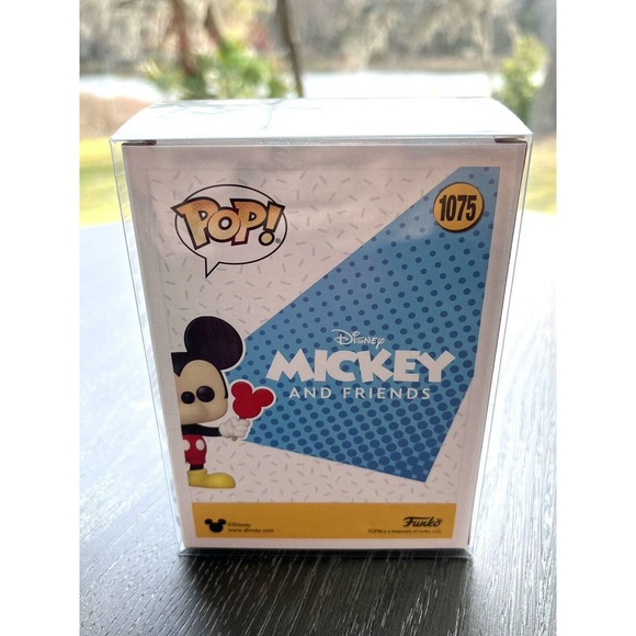 Funko Pop Mickey Mouse with Ice Cream Bar Hot Topic Disney 1075 w/Protector - Picture 2 of 7